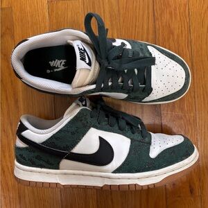 Nike dunk low